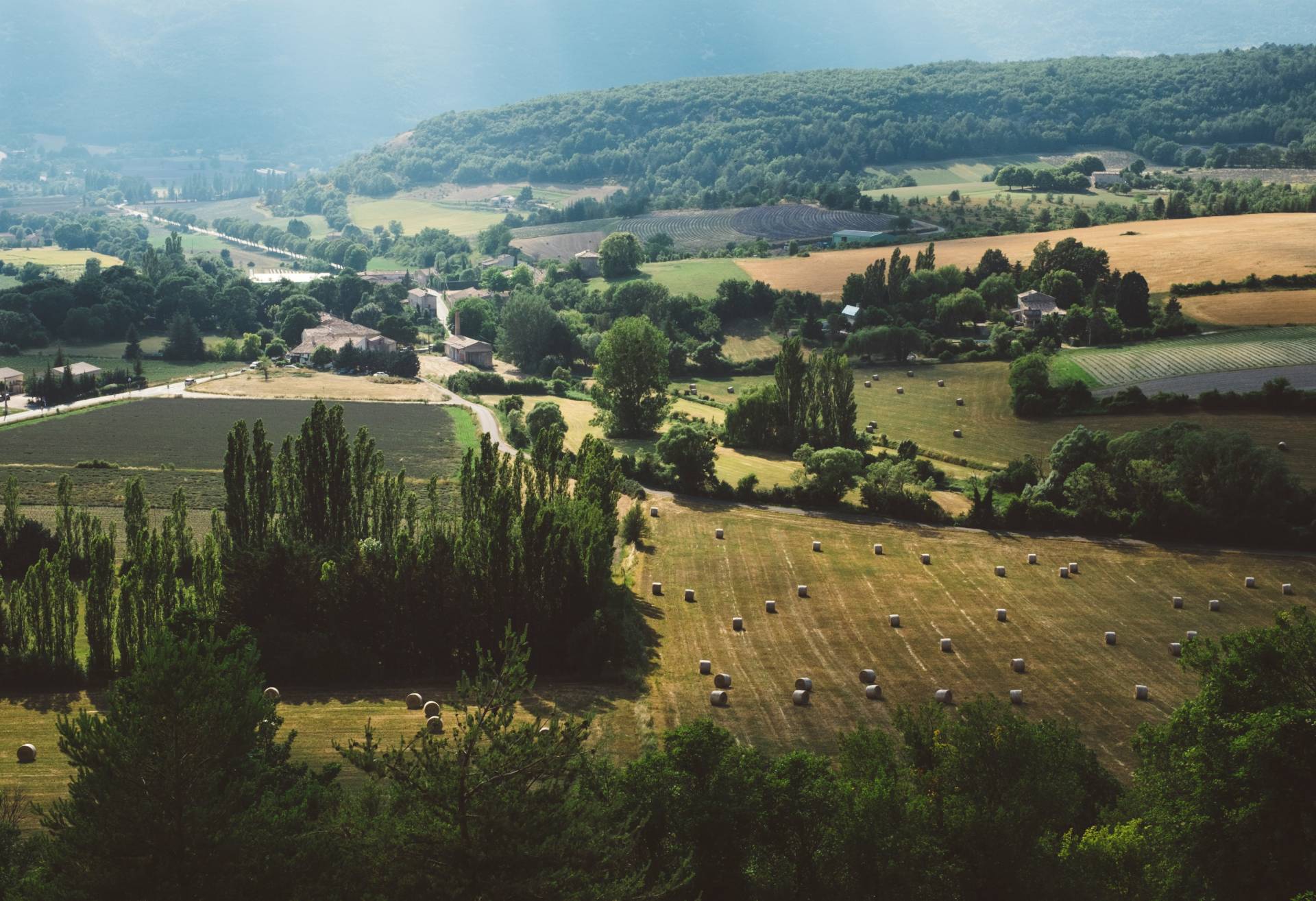 reaching-out-in-france